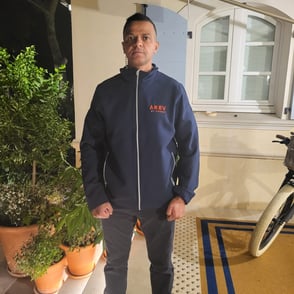 photo-2024-12-04-21-13-36-4-d95KRLy4KpigBBDR